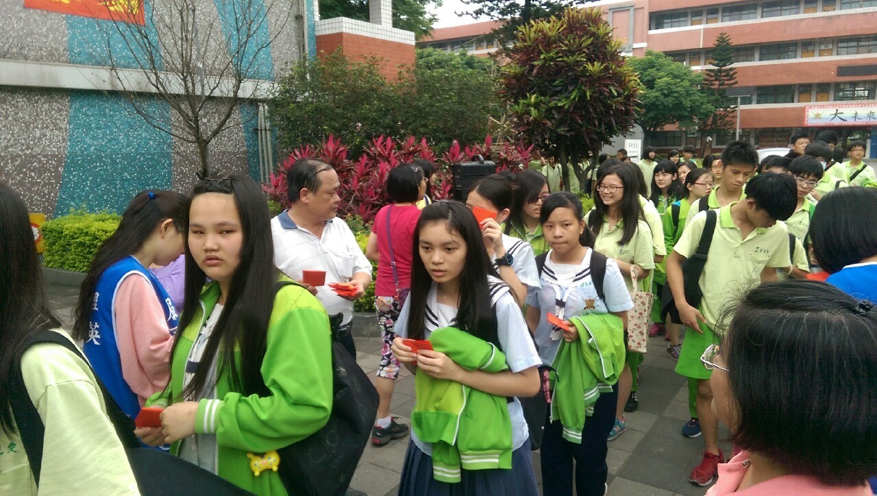 領取祈福.包中-包